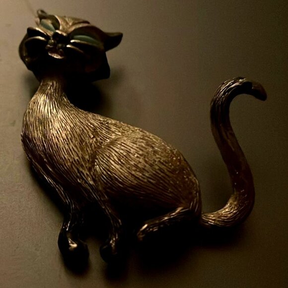 Jonette Jewelry Company Cat brooch - Picture 1 of 3